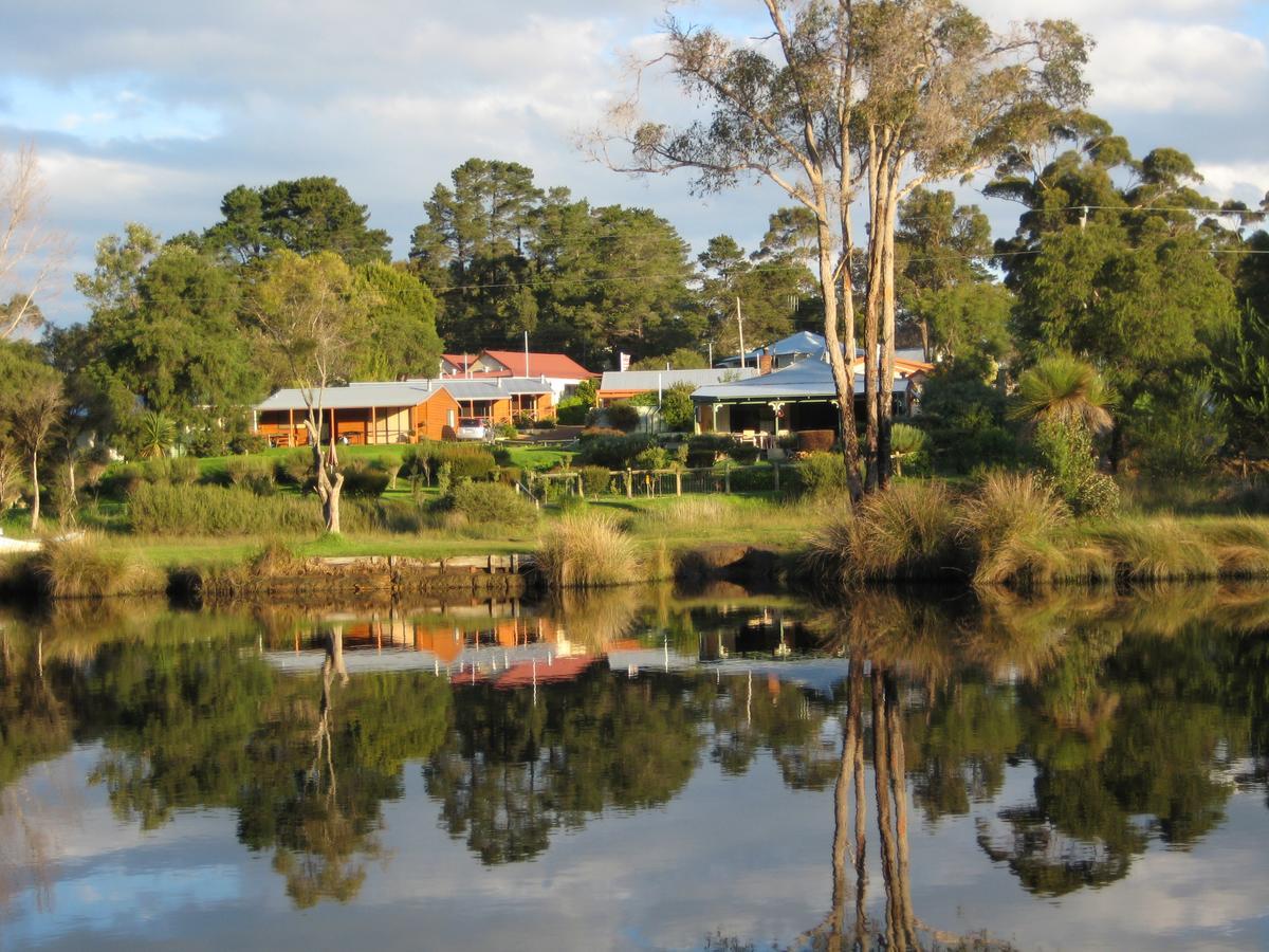 Nornalup Riverside Chalets Esterno foto